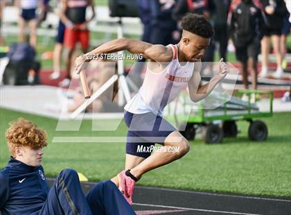 Thumbnail 3 in IHSA Class 3A Sectional Meet photogallery.