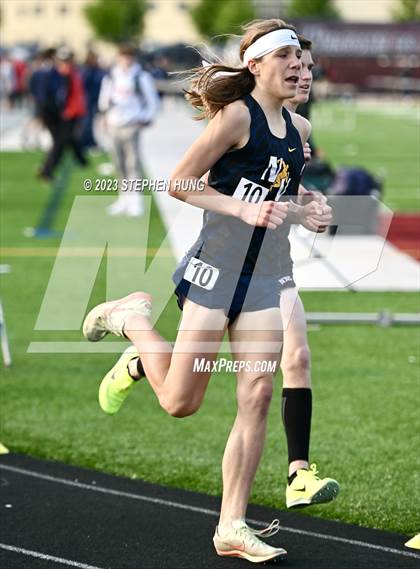 Thumbnail 2 in IHSA Class 3A Sectional Meet photogallery.
