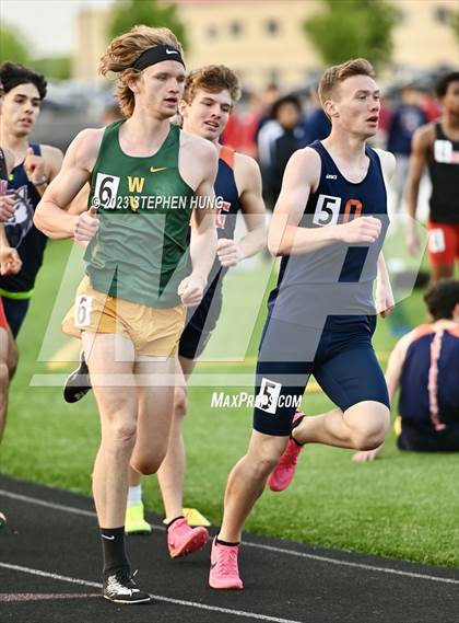 Thumbnail 3 in IHSA Class 3A Sectional Meet photogallery.
