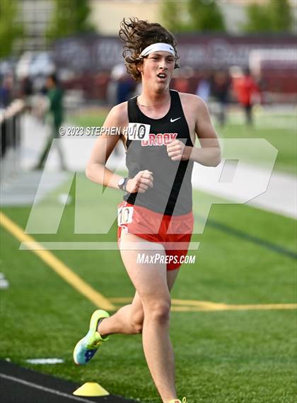 Thumbnail 3 in IHSA Class 3A Sectional Meet photogallery.