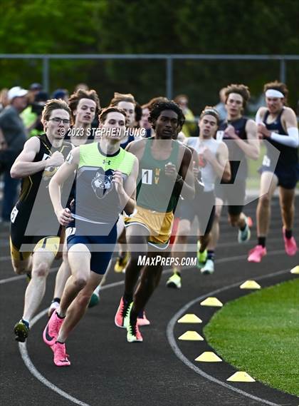Thumbnail 1 in IHSA Class 3A Sectional Meet photogallery.