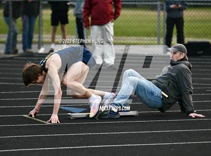 Thumbnail 3 in IHSA Class 3A Sectional Meet photogallery.