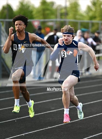 Thumbnail 2 in IHSA Class 3A Sectional Meet photogallery.
