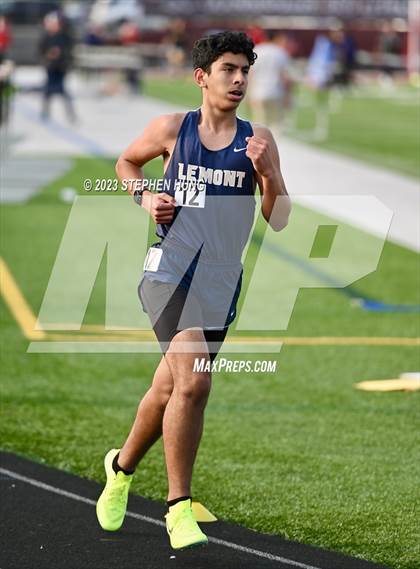 Thumbnail 1 in IHSA Class 3A Sectional Meet photogallery.