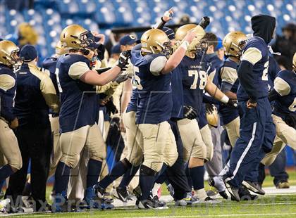 Thumbnail 3 in St. Joseph's Collegiate Institute vs. Canisius (Monsignor Martin Final) photogallery.