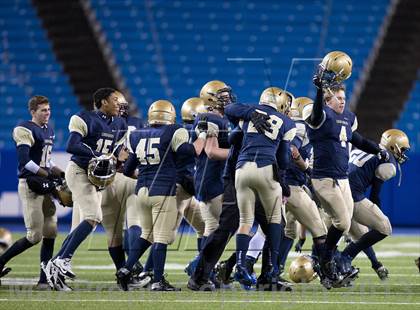 Thumbnail 3 in St. Joseph's Collegiate Institute vs. Canisius (Monsignor Martin Final) photogallery.