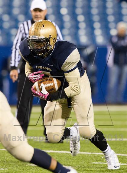 Thumbnail 2 in St. Joseph's Collegiate Institute vs. Canisius (Monsignor Martin Final) photogallery.