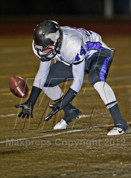 Thumbnail 1 in Vista Murrieta vs. Rancho Cucamonga (CIF SS Semifinal) photogallery.