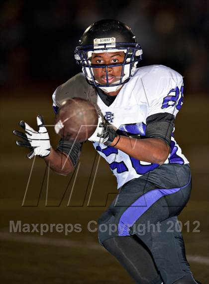 Thumbnail 2 in Vista Murrieta vs. Rancho Cucamonga (CIF SS Semifinal) photogallery.