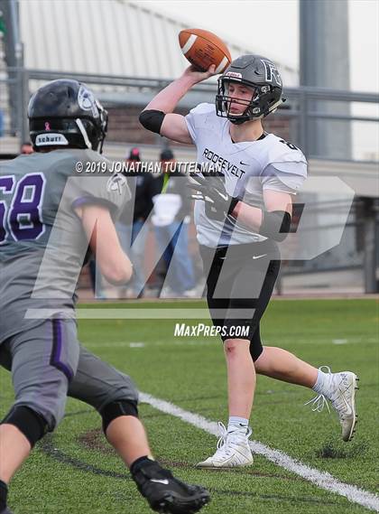 Thumbnail 1 in Roosevelt vs Discovery Canyon (CHSAA 3A Round 1 Playoff) photogallery.