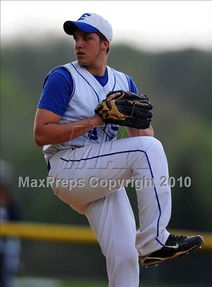 Thumbnail 3 in Elizabethtown @ Penn Manor photogallery.