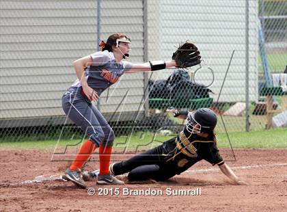 Thumbnail 2 in Billingsley vs Charles Henderson (Prattville Christian Academy Classic) photogallery.