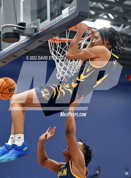 Thumbnail 2 in Weston Ranch vs. Inderkum (Fortune Showcase) photogallery.