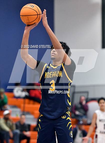Thumbnail 2 in Weston Ranch vs. Inderkum (Fortune Showcase) photogallery.