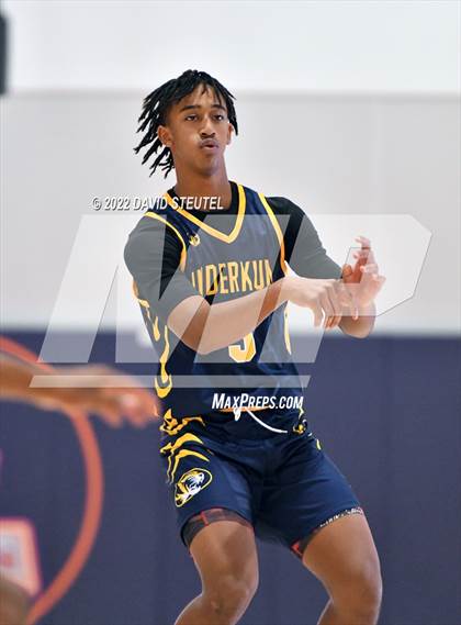 Thumbnail 3 in Weston Ranch vs. Inderkum (Fortune Showcase) photogallery.