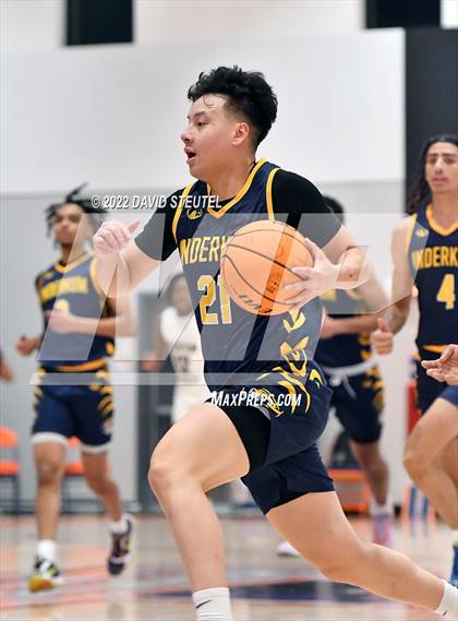 Thumbnail 2 in Weston Ranch vs. Inderkum (Fortune Showcase) photogallery.