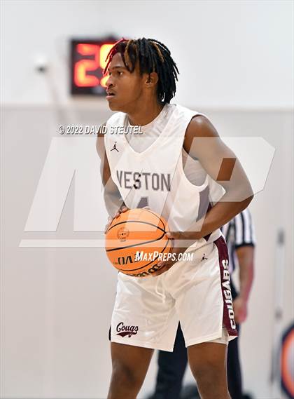 Thumbnail 2 in Weston Ranch vs. Inderkum (Fortune Showcase) photogallery.