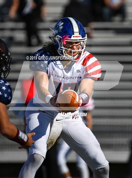 Thumbnail 3 in Tri-County All-Star Game photogallery.