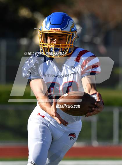 Thumbnail 3 in Tri-County All-Star Game photogallery.