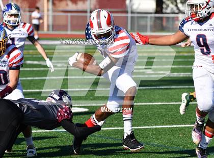 Thumbnail 3 in Tri-County All-Star Game photogallery.