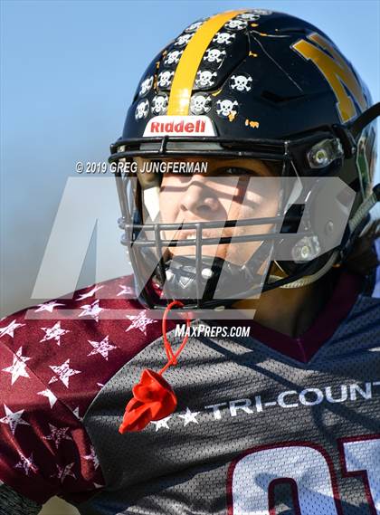 Thumbnail 3 in Tri-County All-Star Game photogallery.
