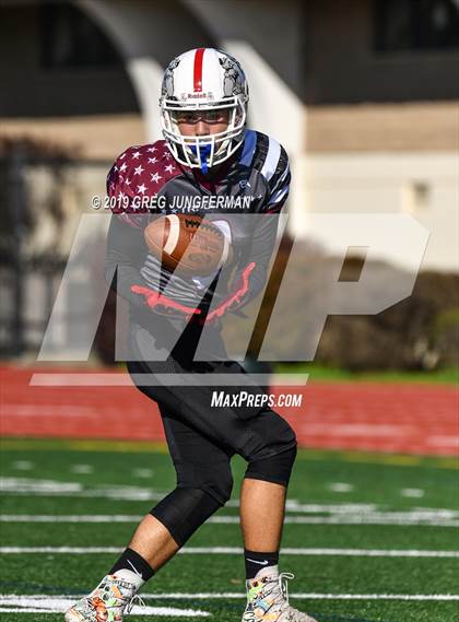 Thumbnail 2 in Tri-County All-Star Game photogallery.