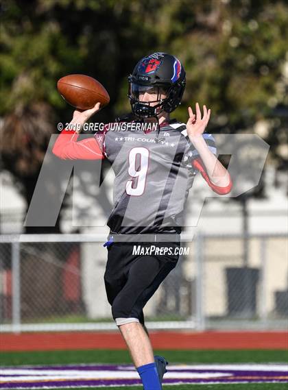 Thumbnail 2 in Tri-County All-Star Game photogallery.