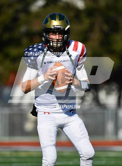Thumbnail 3 in Tri-County All-Star Game photogallery.