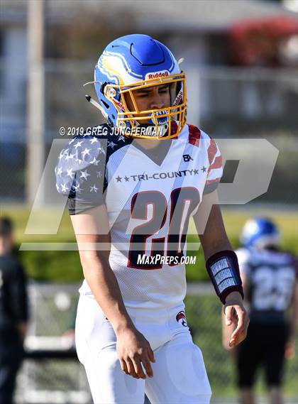 Thumbnail 2 in Tri-County All-Star Game photogallery.