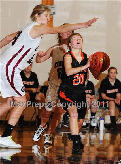 Thumbnail 2 in Hanover vs Lancaster Country Day photogallery.