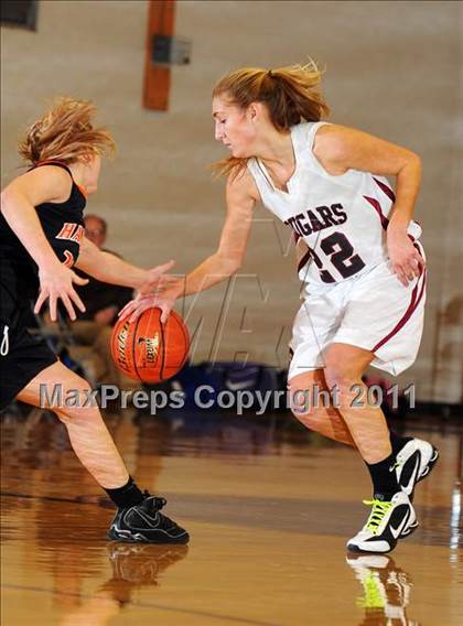 Thumbnail 2 in Hanover vs Lancaster Country Day photogallery.