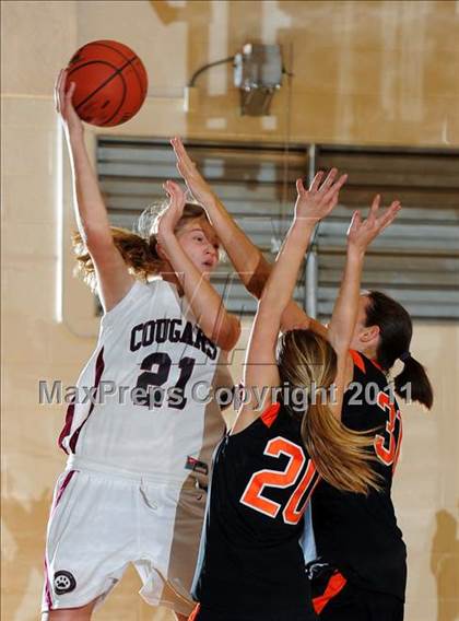 Thumbnail 3 in Hanover vs Lancaster Country Day photogallery.