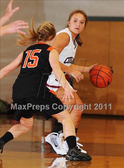 Thumbnail 2 in Hanover vs Lancaster Country Day photogallery.