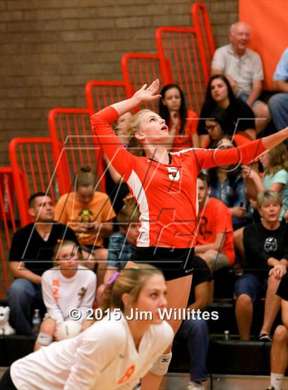 Thumbnail 1 in Mountain Pointe @ Corona del Sol photogallery.