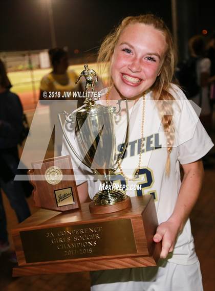 Thumbnail 1 in Casteel vs. Yuma Catholic (AIA 3A Final - Awards Photos) photogallery.