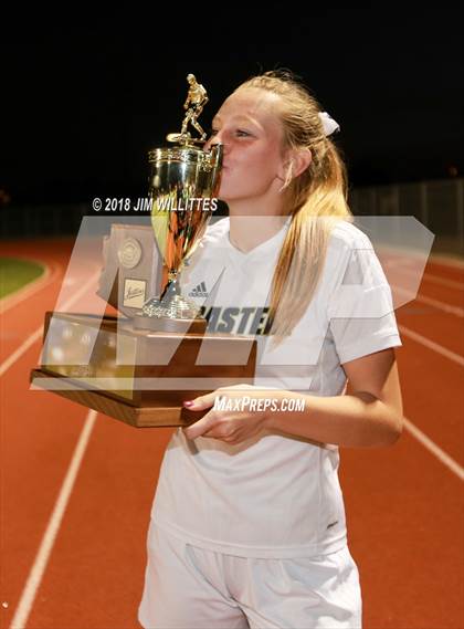 Thumbnail 3 in Casteel vs. Yuma Catholic (AIA 3A Final - Awards Photos) photogallery.