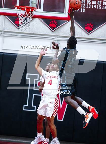 Thumbnail 3 in Taft vs Renaissance Academy (Wolverine invitational) photogallery.