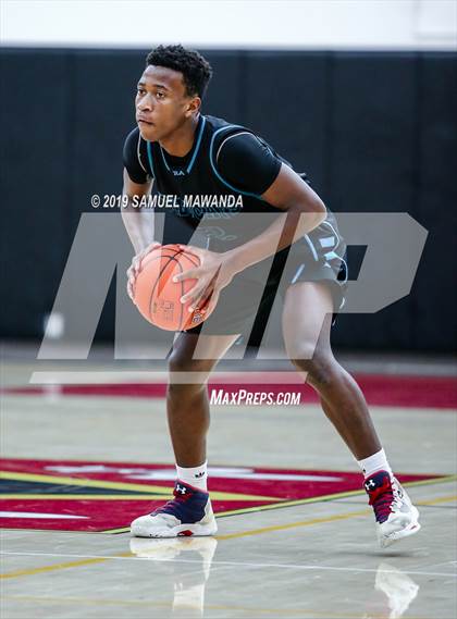 Thumbnail 2 in Taft vs Renaissance Academy (Wolverine invitational) photogallery.