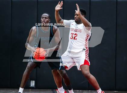 Thumbnail 3 in Taft vs Renaissance Academy (Wolverine invitational) photogallery.