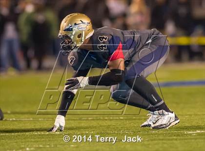 Thumbnail 2 in St. John Bosco vs. Long Beach Poly photogallery.