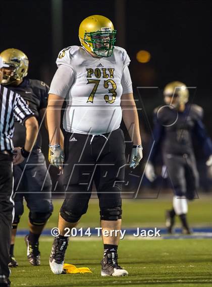 Thumbnail 1 in St. John Bosco vs. Long Beach Poly photogallery.