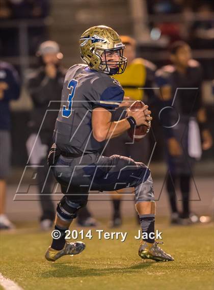 Thumbnail 1 in St. John Bosco vs. Long Beach Poly photogallery.