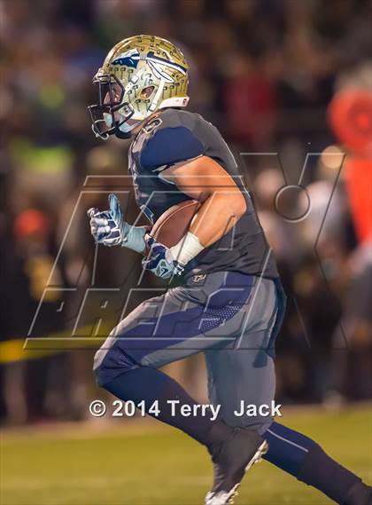 Thumbnail 2 in St. John Bosco vs. Long Beach Poly photogallery.