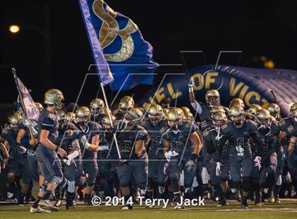 Thumbnail 2 in St. John Bosco vs. Long Beach Poly photogallery.