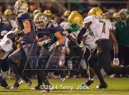Thumbnail 3 in St. John Bosco vs. Long Beach Poly photogallery.