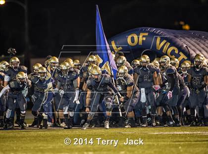 Thumbnail 2 in St. John Bosco vs. Long Beach Poly photogallery.