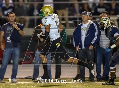 Thumbnail 1 in St. John Bosco vs. Long Beach Poly photogallery.