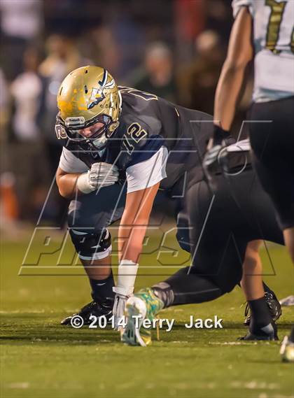 Thumbnail 2 in St. John Bosco vs. Long Beach Poly photogallery.