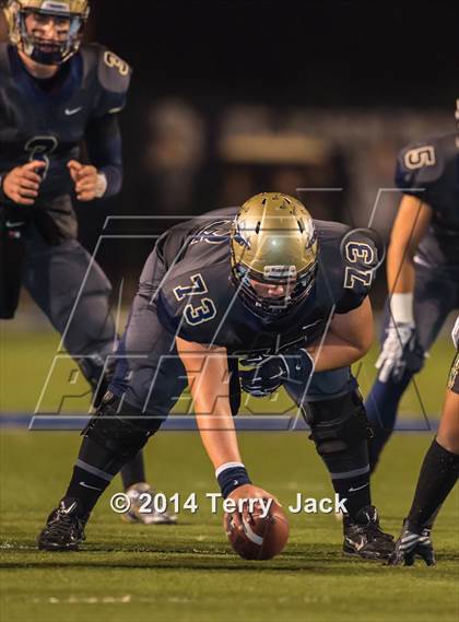 Thumbnail 1 in St. John Bosco vs. Long Beach Poly photogallery.