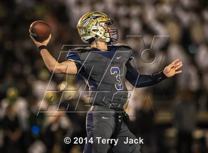 Thumbnail 1 in St. John Bosco vs. Long Beach Poly photogallery.